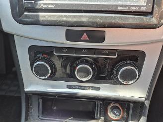 Volkswagen Passat 1.6 TDi picture 13