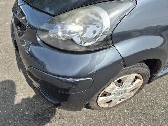 Toyota Aygo 1.0 12v picture 5