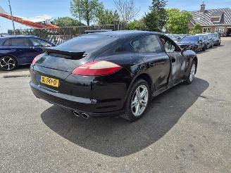 Unfallwagen Porsche Panamera 4S 2012/6