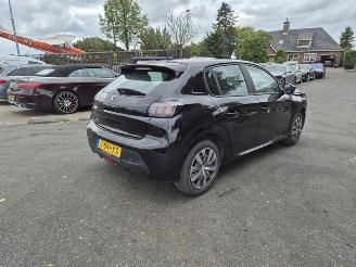 krockskadad bil auto Peugeot 208 1.2 Vti 2020/9