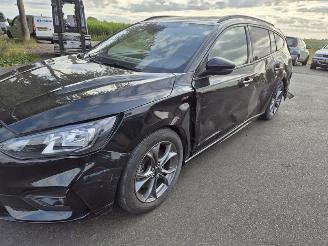 Ford Focus Wagon 1.0 EcoBoost Hybrid picture 8