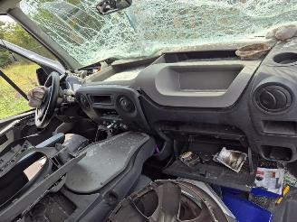 Renault Master 2.3 dCi picture 5