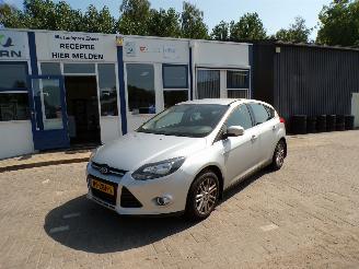 Auto incidentate Ford Focus 1.0 Ecoboost Titanium 2012/10