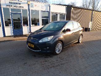 Damaged car Ford C-Max 1.6 TDCI 2011/3