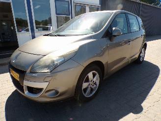 Voiture accidenté Renault Scenic 1.4 TCE  Dynamique 2009/10