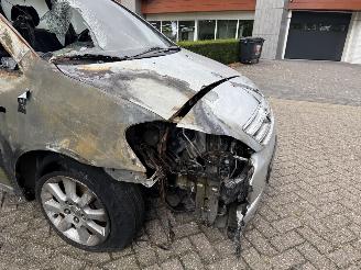 Toyota Avensis-verso  picture 16