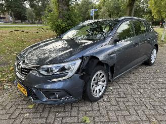 Damaged car Renault Mégane  2018/1