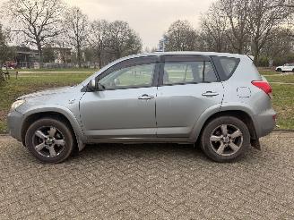 Toyota Rav-4  picture 2