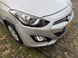 Hyundai I-30  picture 14