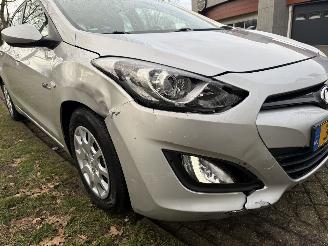 Hyundai I-30  picture 11