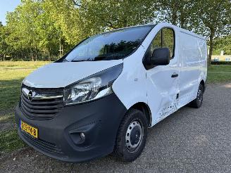 skadebil auto Opel Vivaro  2016/1