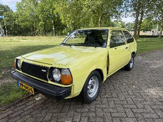 Schadeauto Mazda 323  1978/1