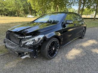 krockskadad bil auto Mercedes Cla-klasse  2017/1