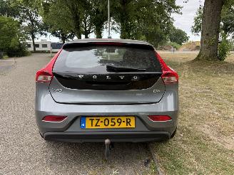 Volvo V-40  picture 4