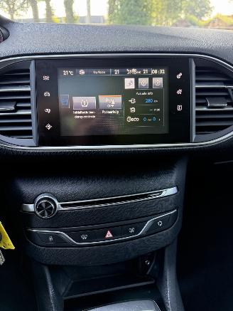 Peugeot 308  picture 22