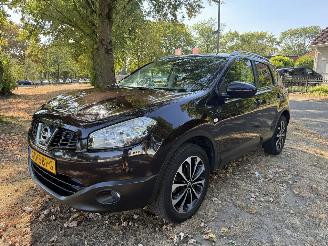 krockskadad bil auto Nissan Qashqai  2011/1