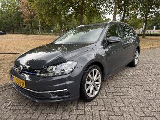Voiture accidenté Volkswagen Golf  2018/1
