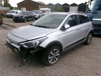 Hyundai I-20 1.0 Cross picture 2