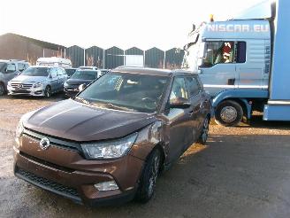 Auto incidentate Ssang yong Tivoli 1.6 Automaat XLV 2016/1