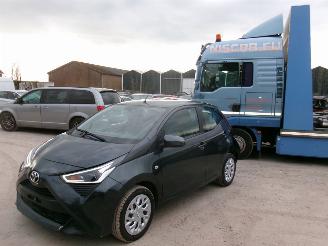 Unfallwagen Toyota Aygo 1.0 Aygo X - 5 Drs 2021/3