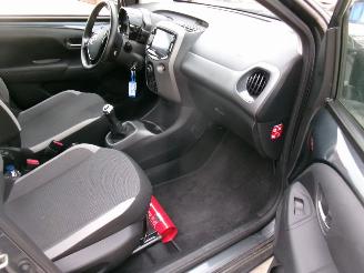 Toyota Aygo 1.0 Aygo X - 5 Drs picture 14