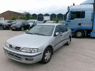 Nissan Primera 1,6 SLX Sedan - Airco picture 1