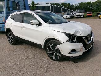 Nissan Qashqai 1.2 Tekna - N-Connect picture 3