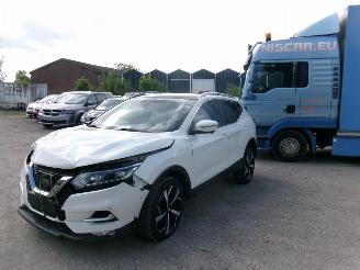 Schadeauto Nissan Qashqai 1.2 Tekna - N-Connect 2018/4