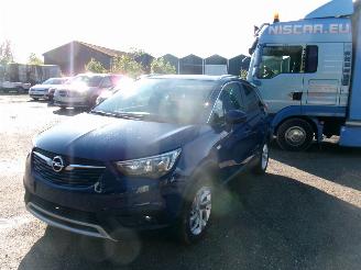Vaurioauto  passenger cars Opel Crossland 1.2 X - Innovation 2019/3