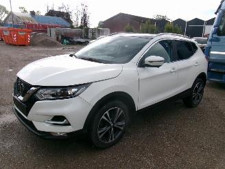 Nissan Qashqai 1.2 LE Sport - N-Connect picture 2