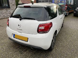 Citroën DS3 1.2 VTI Chic Motorschade picture 22