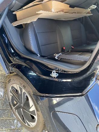 MG MG4 150KW Luxury 64 KWh picture 59