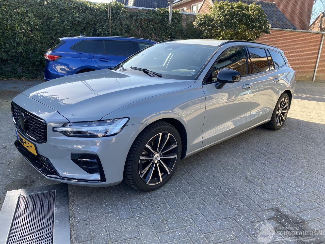 Volvo V-60 2.0 B4 Plus Bright Mild Hybrid VASTE PRIJS