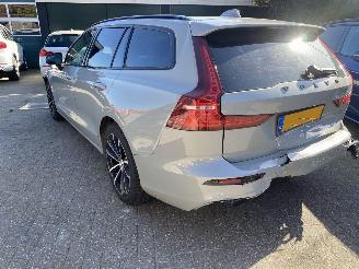 Volvo V-60 2.0 B4 Plus Bright Mild Hybrid VASTE PRIJS picture 11