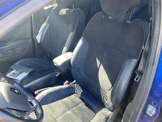 Renault Captur Version-S 1.3 150PK 4cil VASTE PRIJS picture 41