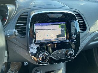 Renault Captur Version-S 1.3 150PK 4cil VASTE PRIJS picture 33