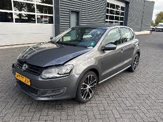 Vaurioauto  passenger cars Volkswagen Polo 1.2 12V BlueMotion Technology Hatchback  Benzine 2009/12