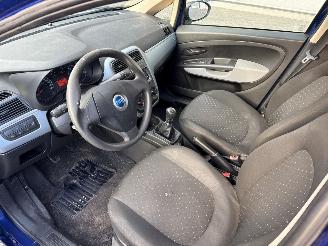 Fiat Grande Punto 1.4 Hatchback  Benzine 1.368cc 57kW (77pk) FWD picture 11