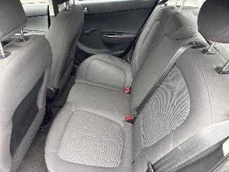 Hyundai I-20 1.2i 16V Hatchback  Benzine 1.248cc 57kW (77pk) FWD picture 10