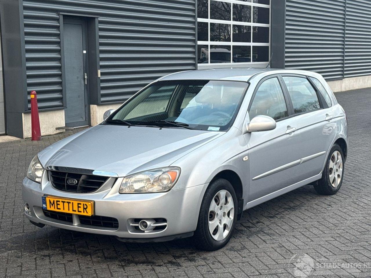 Kia Cerato 1.6 16V Hatchback  Benzine 1.599cc 77kW (105pk) FWD