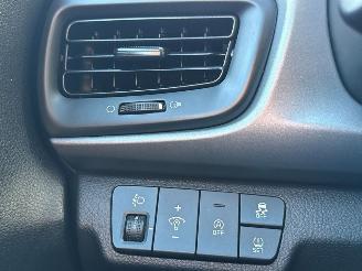 Kia Rio 1.0i T-GDi 100 12V Hatchback  Benzine 998cc 74kW (101pk) FWD picture 20