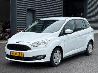 Schadeauto Ford Grand C-Max 1.5 TDCi 95 16V MPV  Diesel 1.499cc 70kW (95pk) FWD 2017/9