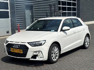 krockskadad bil auto Audi A1 1.0 30 TFSI 12V Hatchback 4Dr Benzine 999cc 85kW (116pk) FWD 2025/3