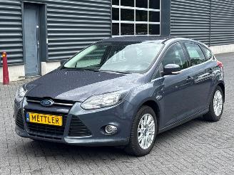 Auto incidentate Ford Focus 1.6 Ti-VCT 16V 125 Hatchback 2011/5