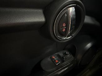 Mini Cooper 1.5 12V Cooper Hatchback 2Dr Benzine 1.499cc 100kW (136pk) FWD picture 19