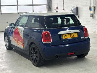 Mini Cooper 1.5 12V Cooper Hatchback 2Dr Benzine 1.499cc 100kW (136pk) FWD picture 3