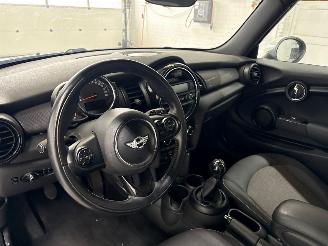 Mini Cooper 1.5 12V Cooper Hatchback 2Dr Benzine 1.499cc 100kW (136pk) FWD picture 11
