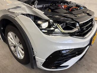 Volkswagen Tiguan R-line 1.4 TSI Plug-in eHybrid 16V SUV  Elektrisch Benzine 1.395cc 180kW (245pk) FWD 2020-11/2024-04  DGEA picture 35