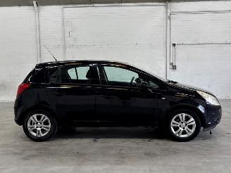 Opel Corsa 1.4 16V Twinport Hatchback  Benzine 1.364cc 66kW (90pk) FWD picture 6