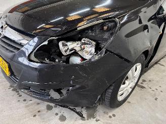 Opel Corsa 1.4 16V Twinport Hatchback  Benzine 1.364cc 66kW (90pk) FWD picture 29